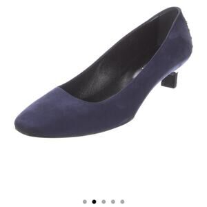 Tod’s Navy Suede Studded Heel Accent Pumps - 9.5